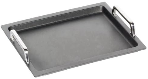 AMT Gastroguss Gastronorm - Grillplatte GN 1/2 glatt, induktionsgeeignet, 26,5 cm x 32,5 cm, 2 cm hoch, mit Edelstahlgriffen, Lotan® Antihaft-Veredelung, AMZN-I-22733-G