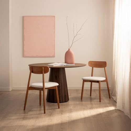 KLAST Pack de 2 Sillas de Comedor Leyre en Madera de Hevea en Tono Nogal y Asiento Tapizado en Beige - 83 cm x 46cm - Elegantes y Cómodas con un Diseño Atemporal para Comedor o Sala de Estar