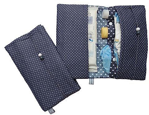die-kreative-fee Handmade Windeltasche Stoff 4 Fächer Windelorganizer | mit Elastikkordel, geöffnet ca. 33x27 cm, ideal für unterwegs, graue Sterne, Pünktchen, Herzen