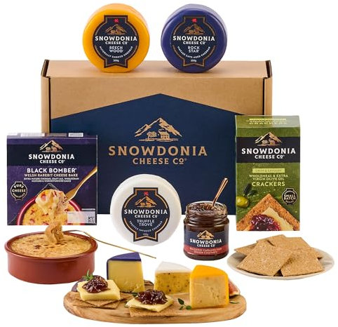Snowdonia Cheese Company | Great Taste Awards Gold Star Cheeseboard Selection | 3 Luxury Welsh Cheeses, 1 Black Bomber Bake, 1 Artisan Chutney and Crackers