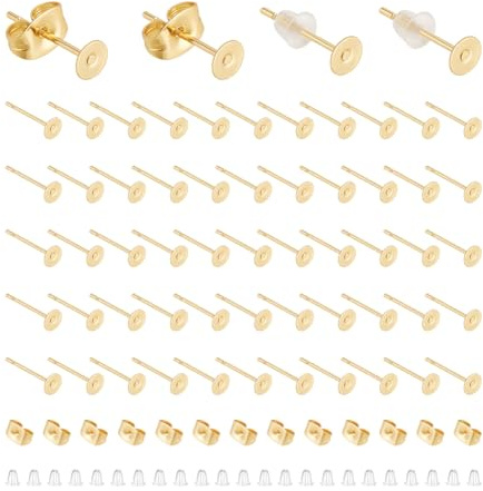 UNICRAFTALE 100 pz Perni Dorati per Orecchini A Bottone 4mm Cuscinetto Piatto Vuoto per Orecchini A Bottone 100 pezzi Posteriori per Orecchie Piatte In Acciaio Inossidabile Oro
