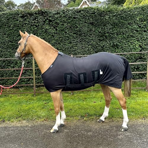 Winterdecke für Pferd und Pony | Abschwitzdecke mit vollem Bauchschutz und XL-Schweifschutz | Qualität von Snuggy Hoods | Effektiver Wetterschutz | 3 Farben, 11 Größen