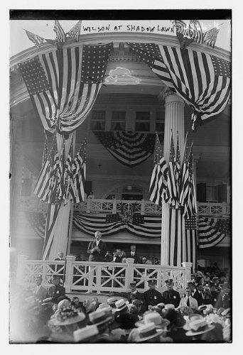 HistoricalFindings Photo: President Woodrow Wilson at Shadow Lawn,West Long Branch,New Jersey,Flags,1916