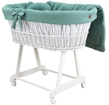 Stubenwagen Baby mit Rollen & Bremse – Weißer Moseskorb aus Naturweide inkl. Matratze & Khaki Bettwäsche aus 100% Baumwolle – sicher & mobil – Modell Amelia