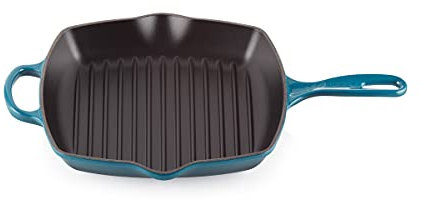 Le Creuset Signature Enamelled Cast Iron Grillit Frying Pan With Helper Handle and Two Pouring Lips, For All Hob Types and Ovens, 26 cm, Deep Teal, 20183266420422