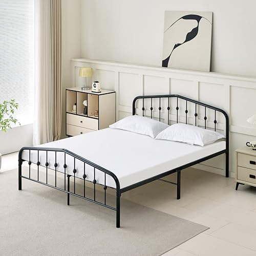 Garvis Home Metallbett 140x200 / 160x200 cm mit Kopfteil & Fußteil, Klassisches Bettgestell Vintage mit Deko-Kugeln, Stabiles Stahlbett mit Stauraum 32cm, Verschraubt Mattschwarz (140 x 200 cm)