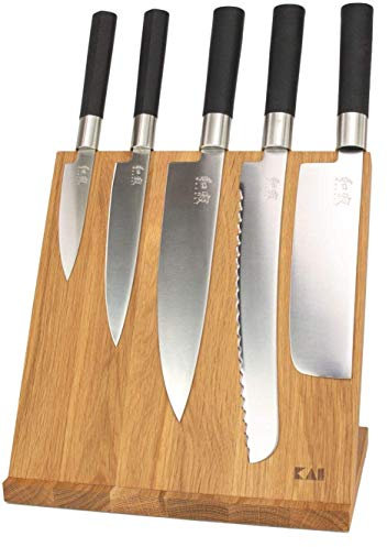Kai Wasabi Black Messer Geschenk-Set 67-W18, 5 ultrascharfe KAI-Messer + KAI Magnet-Messerblock aus Eiche DM-0821