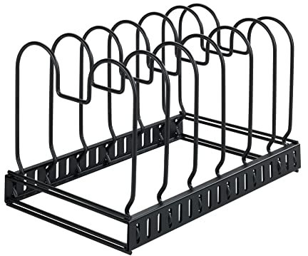 WENKO Deckelhalter Schwarz, ausziehbarer Pfannenhalter mit 6 variablen Fächern, platzsparender Geschirrständer für Pfannen, Deckel, Schneidebretter, 30-57 x 18 x 18 cm, pulverbeschichtetes Metall