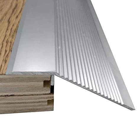 Übergangsprofil Abdeckleisten Aluminium-Bodenübergangsstreifen für Türschwelle/ Bad, Rutschfeste Einstiegsschwellenrampe, Schwellenreduzierer für Bodenbeläge ( Color : Silver , Size : 130cm(51.1in) )