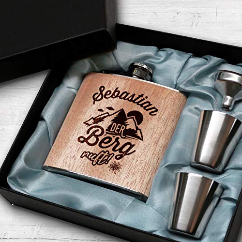 Personalisierter Holz Flachmann mit Gravur! Flachmann Der Berg ruft mit Name. Männer Geschenk für Bergsteiger, zum Wandern & Outdoor