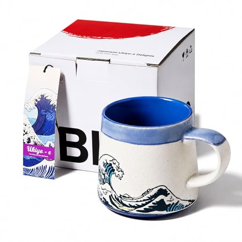 BICETTO Handmade 15oz Japanese Ukiyo-e Large Ceramic Coffee Mug, Artistic Pottery Big Tea Cup for Office & Home, Microwave & Dishwasher Safe (Great Wave)