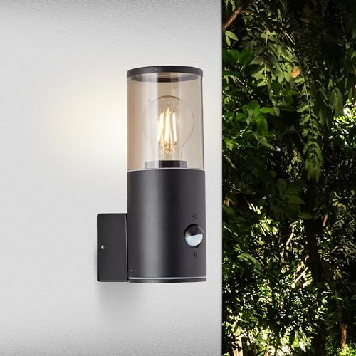 Lightbox Außen Wandleuchte mit Bewegungsmelder & braun klarem Regenschutz - | dekorative Außenwandleuchte mit Bewegungsmelder - spritzwassergeschützte Wandleuchte - für 1x E27 Leuchtmittel geeignet -