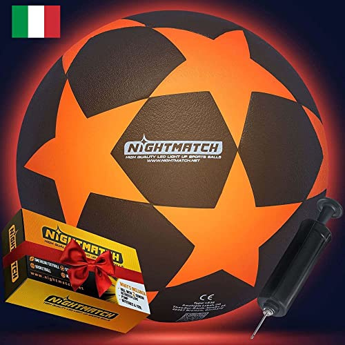 NIGHTMATCH Officiell storlek 5 vattentät LED-fotboll – lysande fotboll för nattspel, barn, vuxna – komplett set med pump och extra batterier