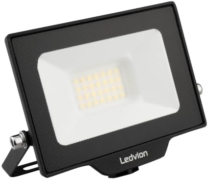 Ledvion LED Strahler Außen 20W wasserdicht IP65 6000K 2200lm | Mit Anschlusskabel fuer schnelle Montage an Fassade Garage Garten und Werkstatt
