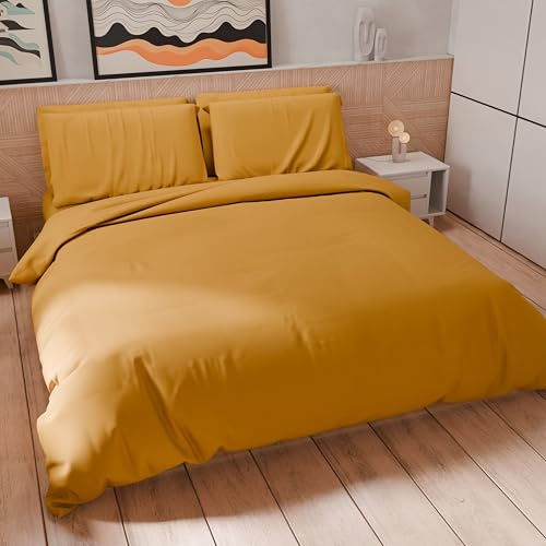 PETTI Artigiani Italiani - Juego de Funda nórdica de una Plaza y Media de 200 x 200 cm (2 Fundas de Almohada de 80 x 80 cm Incluidas), Funda nórdica Suave de Microfibra Color Amarillo Ocre Liso