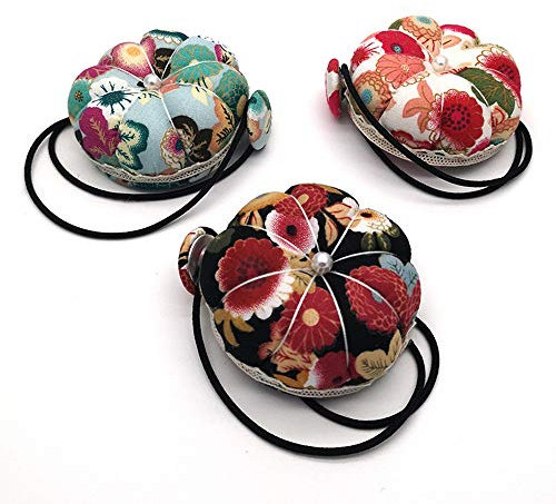 Cyleibe Armnadelkissen Handgelenk Nadelkissen Florales Vintage Nähmaschinen Nadelkissen Zum Nähen Zubehör DIY Handwerk （Rot Schwarz Grün 3 Stück）