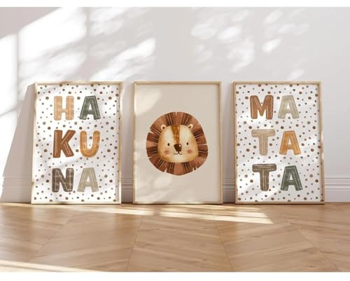 MeinBaby123® Poster Kinderzimmer | 3er Set DIN A4 | Wandbilder | Kinderzimmer Poster | Deko Bilder | Babyzimmer Deko | Geschenk zur Geburt | Wandposter Premium (Hakuna Matata A4)