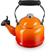 Le Creuset Tetera Demi de acero esmaltado con acabados metálicos, 1.25 cuartos de galón, llama