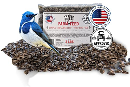 FAMILY FARM AND FEED | Four Seasons | Striped Sunflower Seed | Wild Bird Food | Backyard Songbird | 3 Pounds