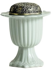 Cascata del fumo della fontana di incenso Bruciatore di incenso in ceramica con piede alto. Ornamenti decorativi for il soggiorno Bruciatore di incenso piccolo retrò cinese Bruciatore di Incenso a Cas