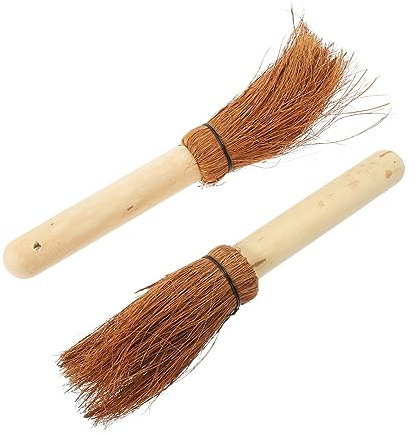 BEBEMOKO 2pcs Coconut Coir Kitchen Pot Brush Set Small Brown Palm Scrubbing Brush Non-Greasy Decontamination Cleaning Tool for Home Cooking and Dishwashing