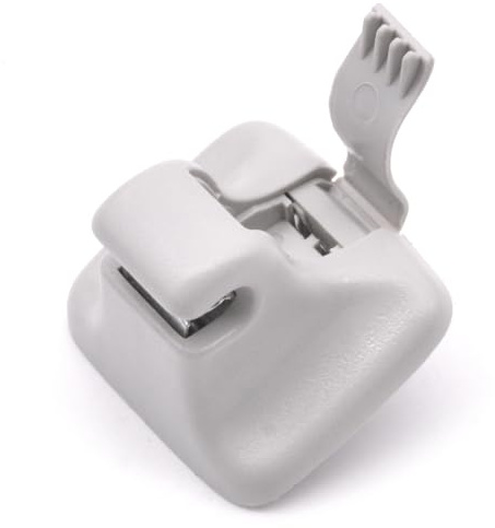 HAOTOM Enganches para viseras parasol Soporte con clip para montar en el gancho del parasol Gris para VW Golf 5 6 Jetta Passat B6 CC Tiguan Touran Beetle 1K0857561B