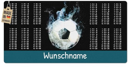 Pr Print Royal Schreibtischunterlage selbst gestalten mit Name - mit großem Einmaleins - Fußball - Waschbar, Personalisierte Geschenke zur Einschulung, Fußball Geschenke | 80x40 cm, Rutschfest