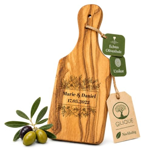 Schneidebrett mit Griff personalisiert, Olivenholz - Rustikales Olivenholzbrett mit Gravur als individuelles Hochzeitsgeschenk (23 cm)