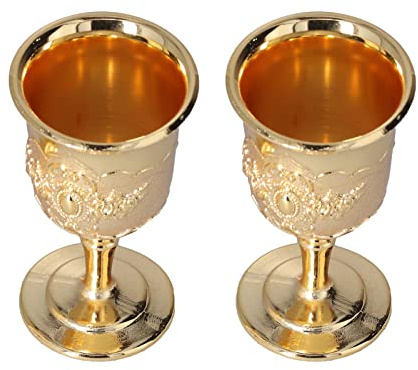 Yosoo Health Gear 2Pcs Small Mini Wine Chalice Goblet, European Design Golden Retro Ornaments, 1.5x2.7in 50ml Decorative Drinking Cup for Travel, Collection and Party Decor