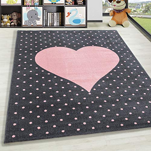 HomebyHome Kurzflor Kinderteppich für Jungen und Mädchen Herz Design 160 x 230 cm Rosa - Waschbarer Teppich Extra Weich und Antiallergen - Teppich für Kinderzimmer, Babyzimmer und Spielzimmer