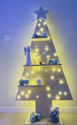 Árbol de Navidad de madera con estantes y estrella en la parte superior
