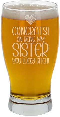 Verre à bière gravé « Congrats on Being My Sister » - Cadeau d'anniversaire personnalisé pour femme, sœur, idée cadeau pour femme