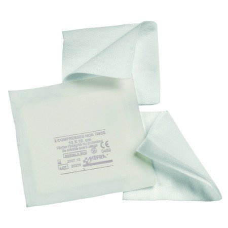 Compresses stériles non tissé 7,5cm x 7,5cm boite de 10x2 compresses PharmaPlus