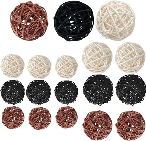 LATRAT 18 Stück Deko Kugeln Rattankugeln Dekokugeln Wicker Rattan Ball, Kugeln Hochzeit Tischdeko Party Hängedeko Aromatherapie Duft Kaninchen Vogel Papagei Kauspielzeug, Schwarz, Weiß, Farbe