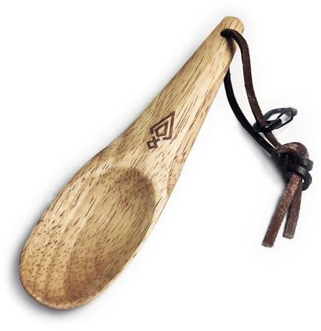 VÅRDKAS Öar Wooden Spoon Traditional Hiking Bushcraft Equipment - Hand Carved, Lightweight & Eco Friendly