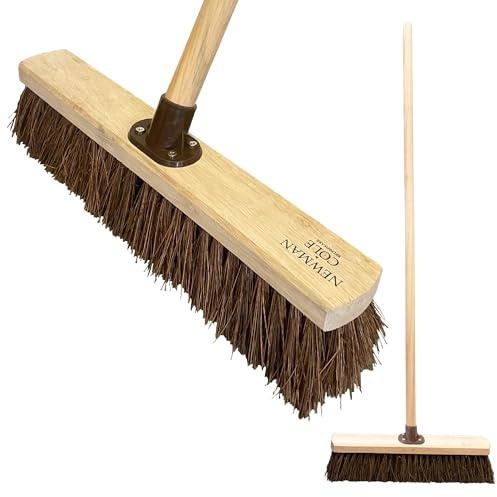 18 Garden Broom Outdoor with Durable Support Bracket Yard Brush Heavy Duty Outdoor with 120 cm Wooden Handle Natural Stiff Bassine Hard Bristle Broom Sweeping Brush