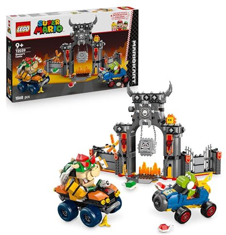 LEGO Super Mario: Mario Kart - Bowsers Schloss - Interaktives Spielzeug mit 2 Autos & 4 Figuren mit Yoshi - Kreatives Spielset für Kinder - Gamer Geschenk für Jungen & Mädchen ab 9 Jahren - 72039