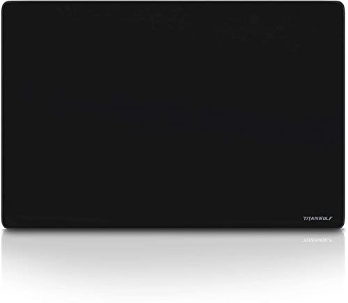 TITANWOLF - Grande Tappetino Mouse da Gioco - XXXL Oversize Mousepad - Dimensione 900x600mm - XXL Formato Oversize da scrivania e Tavolo - per Mouse e Tastiera - Alpha Nero