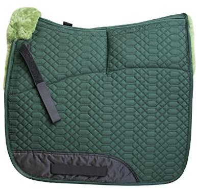 Engel Reitsport SCHABRA1AP-D-GRU-GRU Lammfell Dressur Schabracke | half lined, Fell im Sattelbereich, Fellkranz v., Aufpolster Korrektur, Steppstoff, Dressur, Stoff grün Fell grün