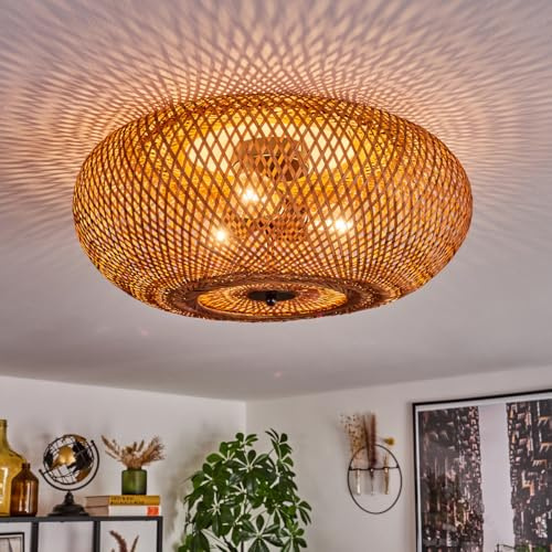 HOFSTEIN Deckenleuchte Bauro, Deckenlampe aus Metall/Bambus/Holz in Schwarz/Natur, moderne Leuchte im Boho-Design (Ø 40cm), Lichteffekt durch Gitter-Optik, 3 x E27, Wohnzimmer, Esszimmer, Schlafzimmer