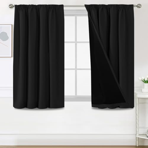 BellaHills 100% Tende Oscuranti 2 Pezzi 117L x 137A cm, Tenda Moderna per Soggiorno, Tende Coprente Termiche Isolanti per Interno, Tenda per Finestra Camera da Letto Salotto, Nero