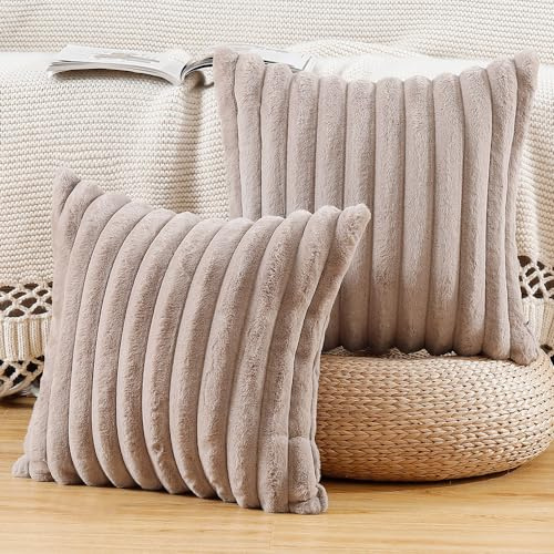 Madizz 2er Set Kunstpelz Plüsch Dekorative Kissenbezüge Flauschig Gestreifte Weich Dekorative Kissenbezug für Sofa Schlafzimmer Kissen Shell Taupe 60 x 60 cm