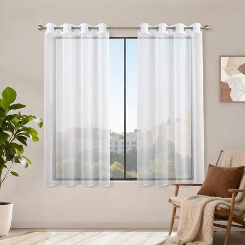 Runyéla Voile Gardinen mit Ösen 2er Set, H 145 x B 140 Stores Gardinen Weiß Transparent, Vorhänge Durchsichtig Weiss, Ösenvorhang Kurz Schlaufenschal für Schlafzimmer Wohnzimmer Küche Sheer Curtains
