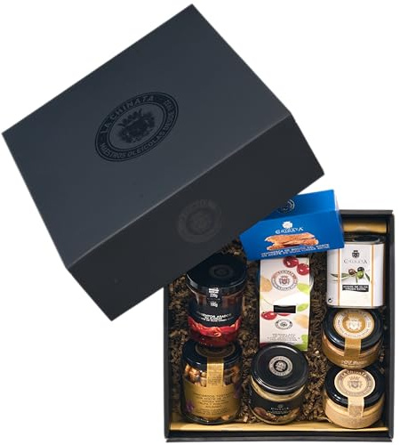 La Chinata Cesta Gourmet M Delicias – AOVE 100 ml, Pate de Secreto Ibérico, Queso Cabra con Cebolla, Boletus, Pimientos Asados, Ventresca de Bonito, Anacardos con Trufa y Mermelada | Caja Regalo