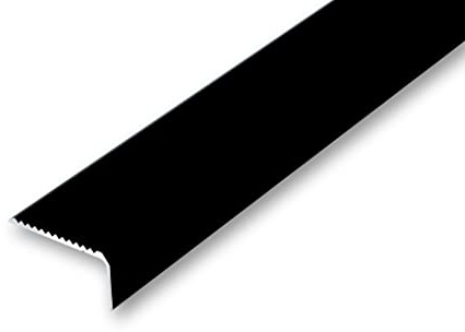 (20,74EUR/m) 44 x 23 x 900 mm Treppenwinkel schwarz gebohrt inkl. Montageset Treppenkantenprofil Treppenkante grob gerieft, stabil und rutschhemmend