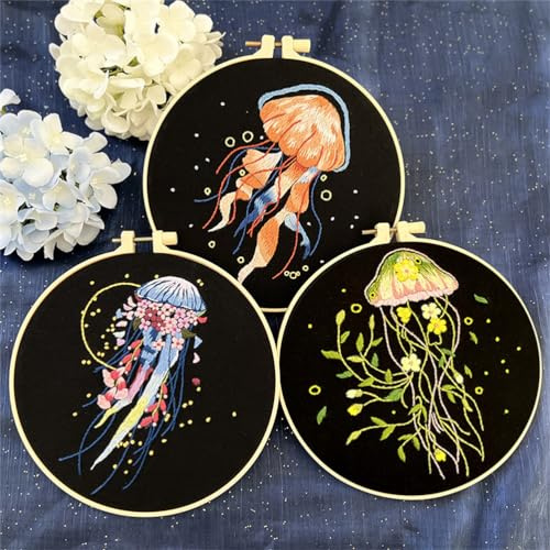 Meecaa 3-teiliges Quallen-Blumen-Stickset-Starter-Set, Handstickset, Muster-gedrucktes Kreuzstich-Set für Anfänger Erwachsene, mit Stickrahmen und Anleitung (Quallen)
