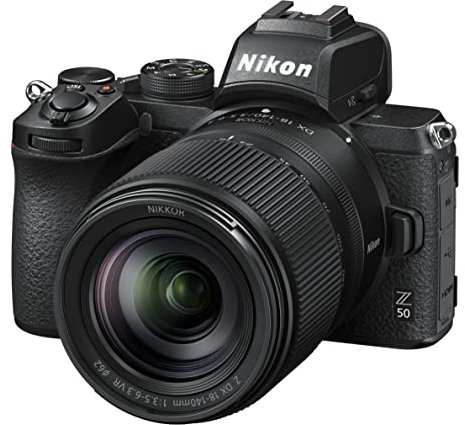 Nikon Z50 + Z DX 18-140 VR + Lexar SD 64 GB Fotocamera Mirrorless, CMOS DX da 20.9 MP, Sistema Hybrid-AF, Mirino Elettronico (EVF), LCD 3.2 Touch, Video 4K, Nero [Nital Card: 4 Anni di Garanzia]