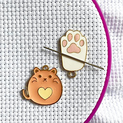 2 Stücke Nadelwächter zum Kreuzstich, Emaille Rosa Katze Pfote Magnetisch Pin-Halter Stickerei Nadel Magnet