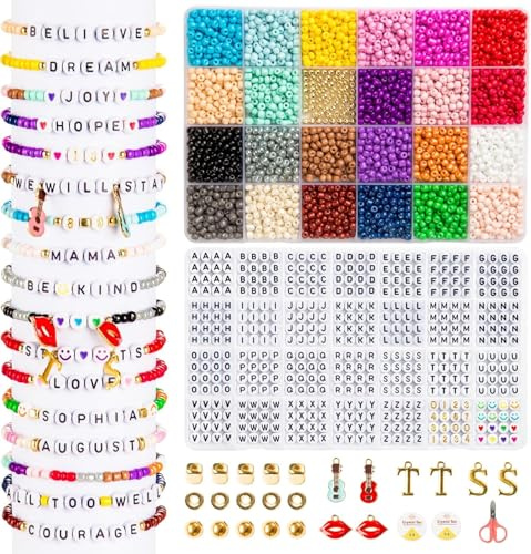 zenmag 24 Farbe Perlen Set für Freundschaftsarmbänder Selber Machen, 4mm Perlen Zum Auffädeln, 1040 Perlen Buchstaben, Zahlenperlen und Anhängern, Geschenkidee für Bastelset Weihnachten EUAGS102M01