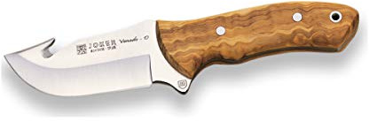 Joker Cuchillo desollador Profesional Venado CO65, con desgarrador en el Lomo, con cachas de Olivo y Hoja de 10 cm, Funda de Cuero, Herramienta de Pesca, Caza, Camping y Senderismo